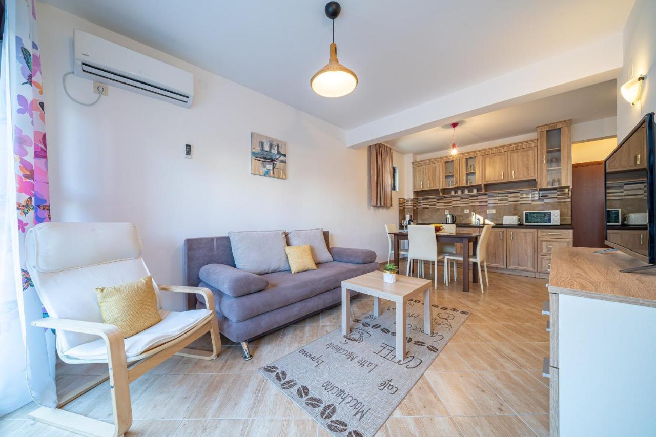Apartments Svetlana Tivat Exterior photo